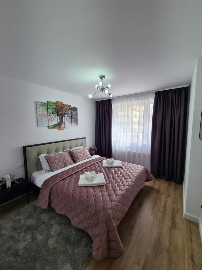 Luxury 2 Bedroom Appartamento *