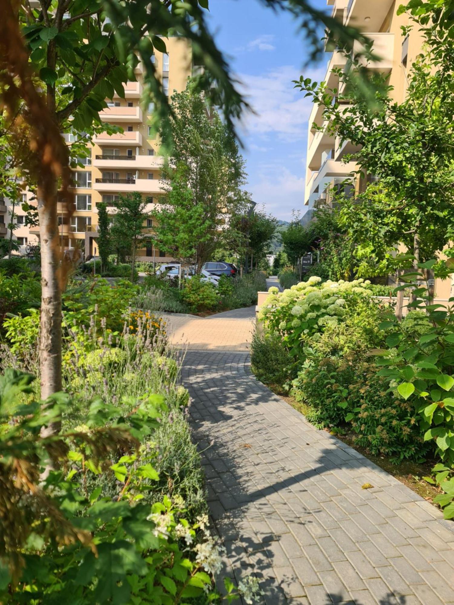 Luxury 2 Bedroom Appartamento *